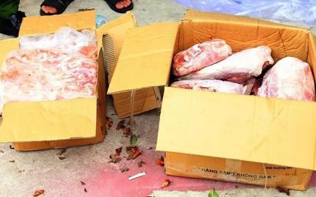 Phát hiện kho chứa 11 tấn thực phẩm hết hạn, không rõ nguồn gốc 