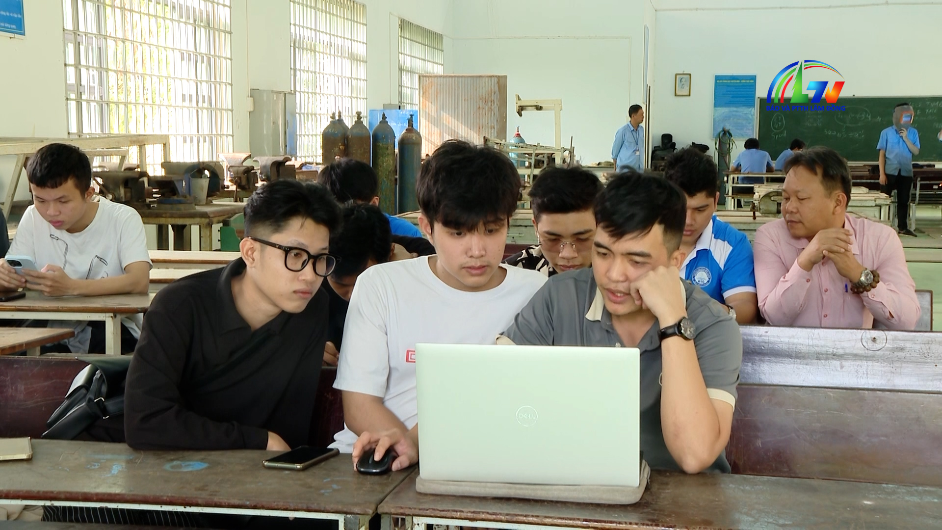 Khoa học công nghệ ngày 9/2/2026