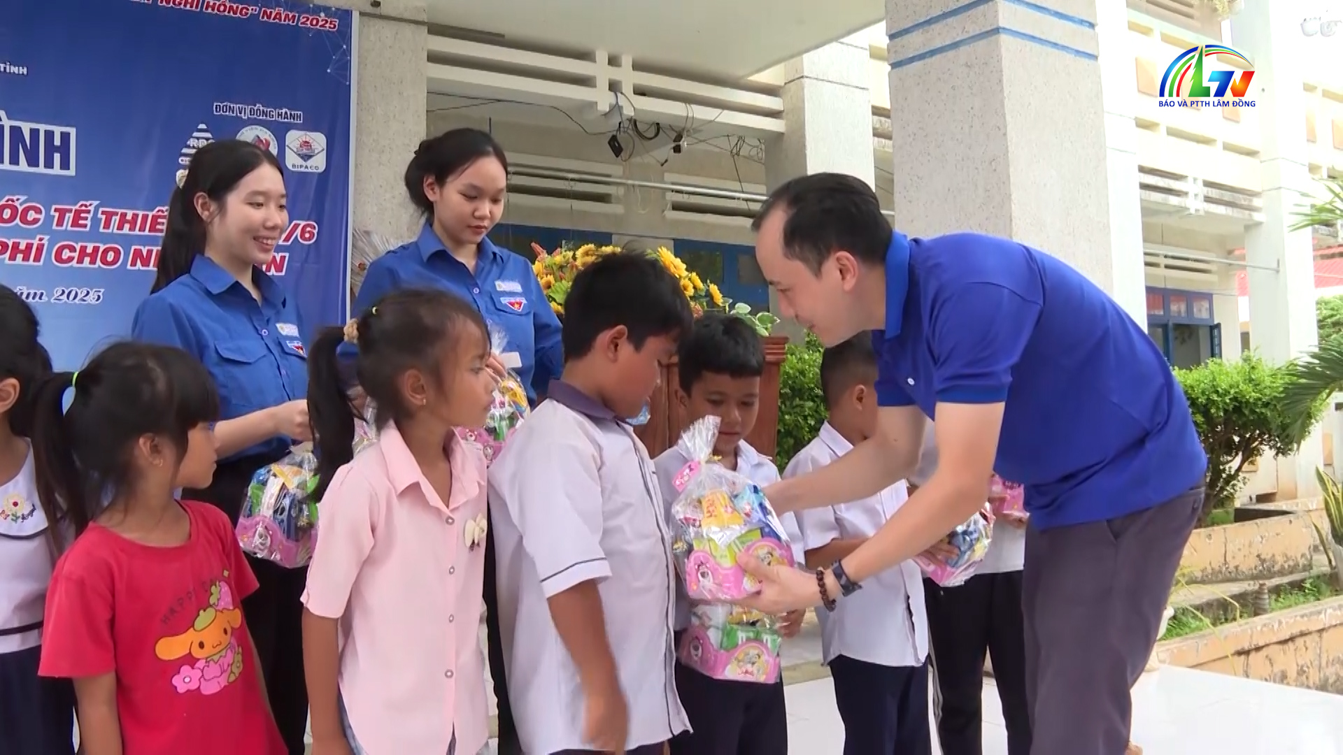 Học và làm theo lời Bác ngày 11/1/2026