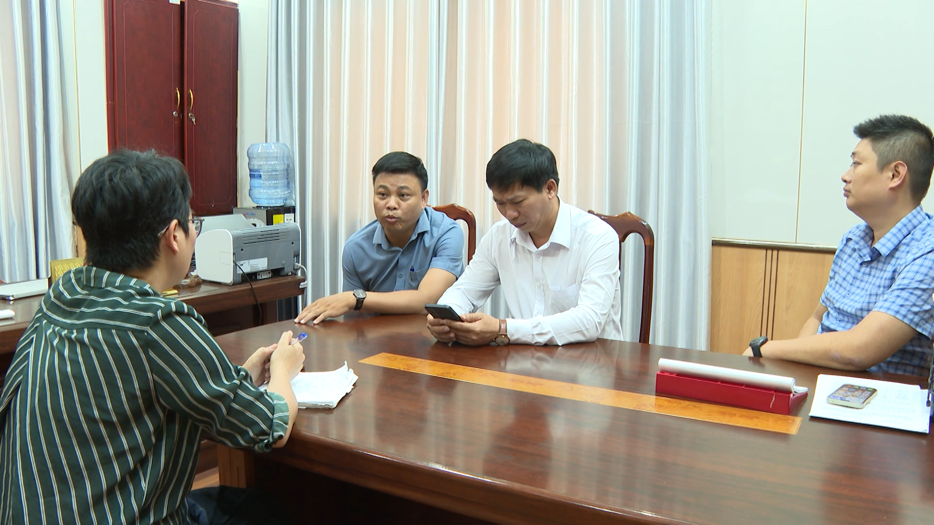 Hộp thư truyền hình ngày 28/4/2026